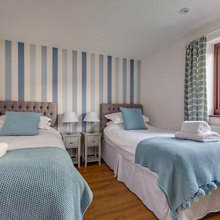 Anvil & Stable Cottages Felbrigg Екстериор снимка