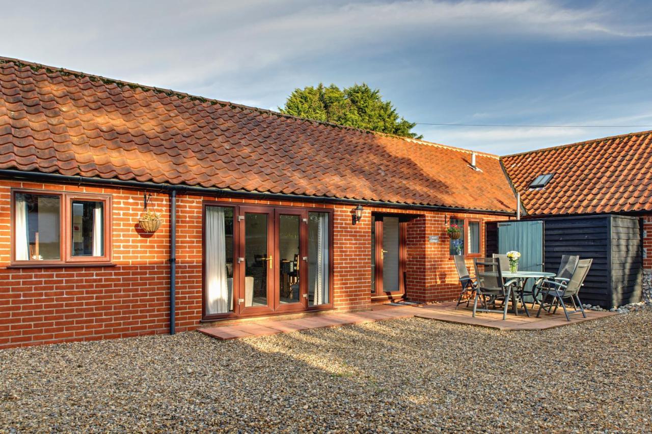 Anvil & Stable Cottages Felbrigg Екстериор снимка